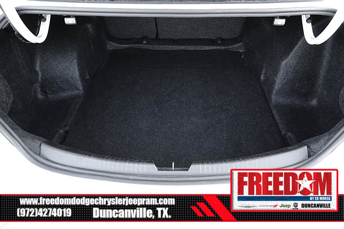 Used 2025 Chevrolet Malibu LT FWD image 43