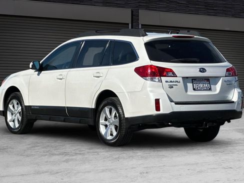 Used 2013 Subaru Outback 3.6R Limited image 6