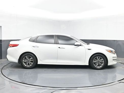 Used 2016 Kia Optima LX w/ Technology Package image 11