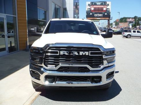 Used 2026 RAM 2500 Big Horn AWD/4WD image 10