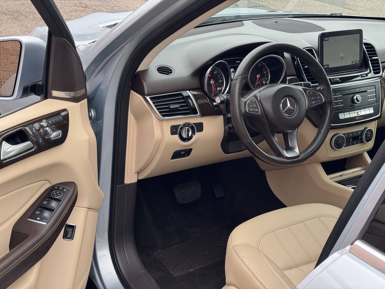 Used 2017 Mercedes-Benz GLE 350 4MATIC image 9