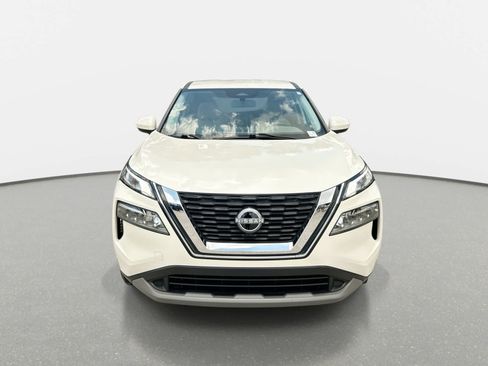 Used 2023 Nissan Rogue SV FWD image 3