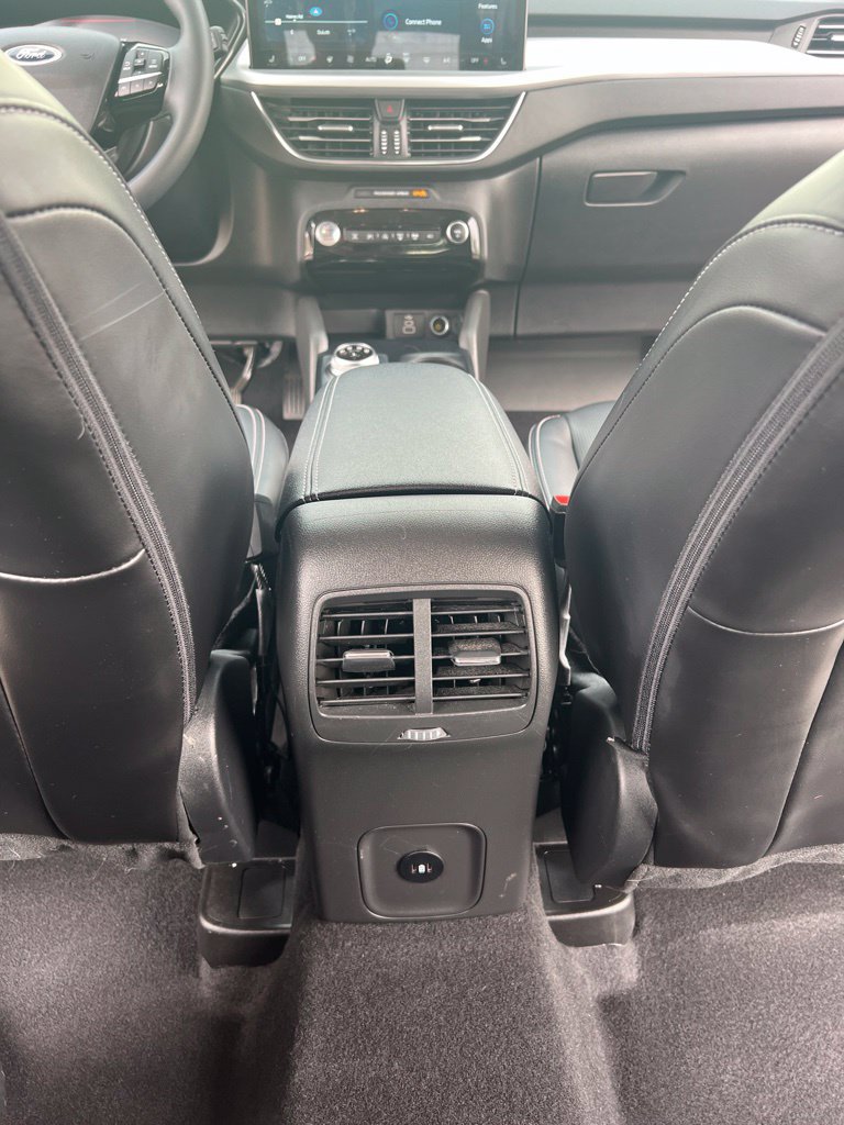 Used 2024 Ford Escape Platinum AWD/4WD image 13