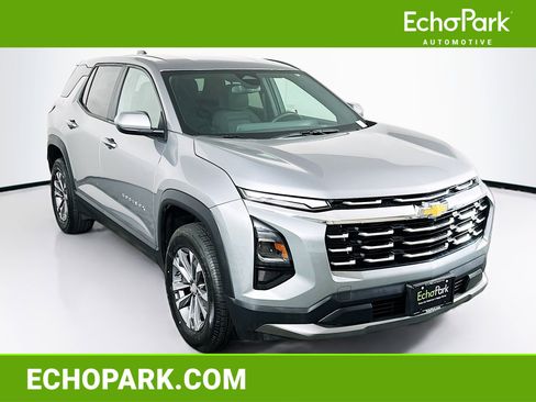 Used 2025 Chevrolet Equinox LT image 1