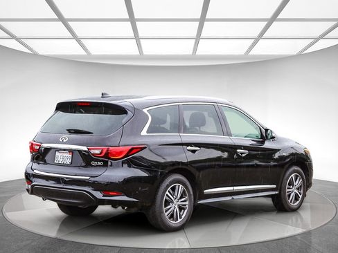 Used 2019 INFINITI QX60 Luxe FWD image 3