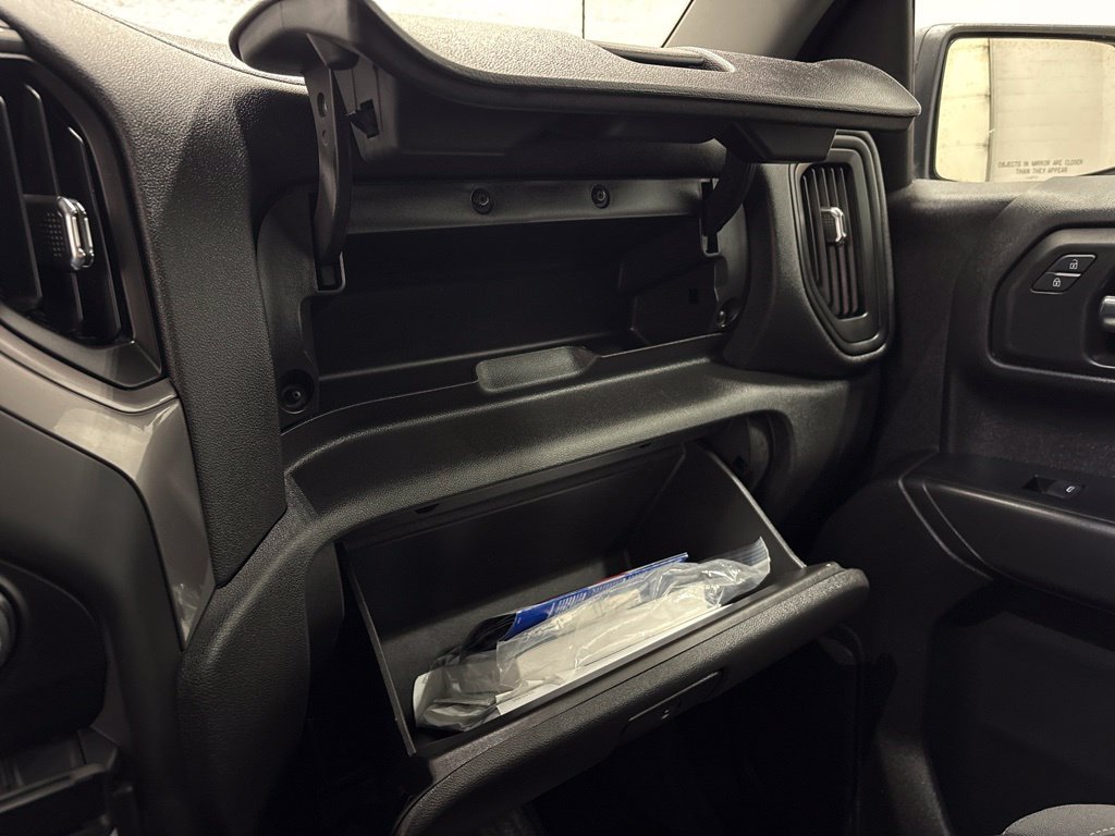 Used 2024 Chevrolet Silverado 1500 Custom Trail Boss w/ LPO, Dark Essentials Package AWD/4WD image 28