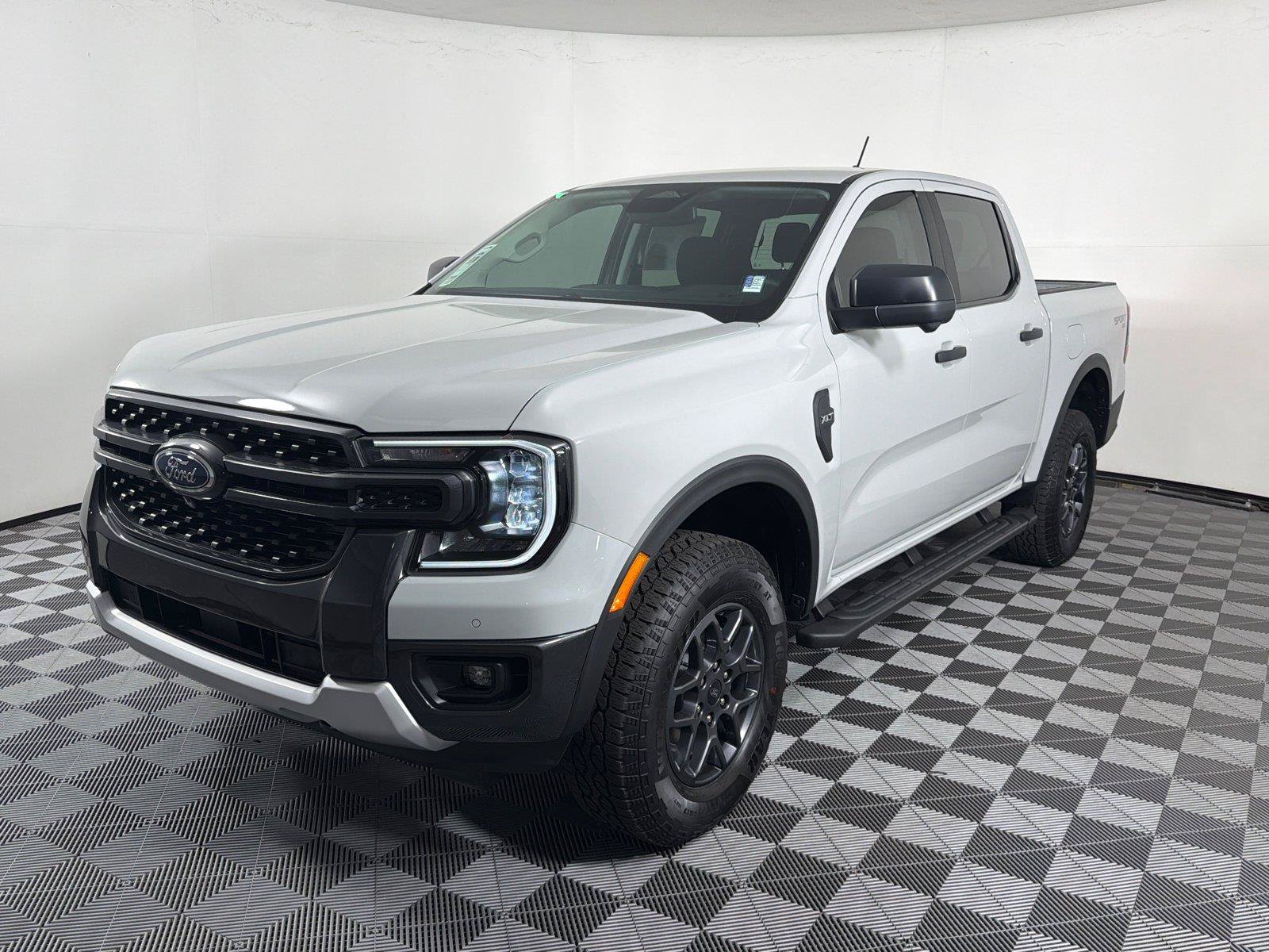 New 2026 Ford Ranger XLT w/ Technology Package AWD/4WD image 3
