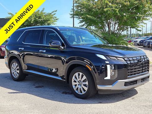 Used 2025 Hyundai Palisade SEL FWD image 3