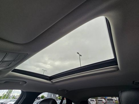 Used 2017 Mercedes-Benz GLC 300 4MATIC Coupe image 44