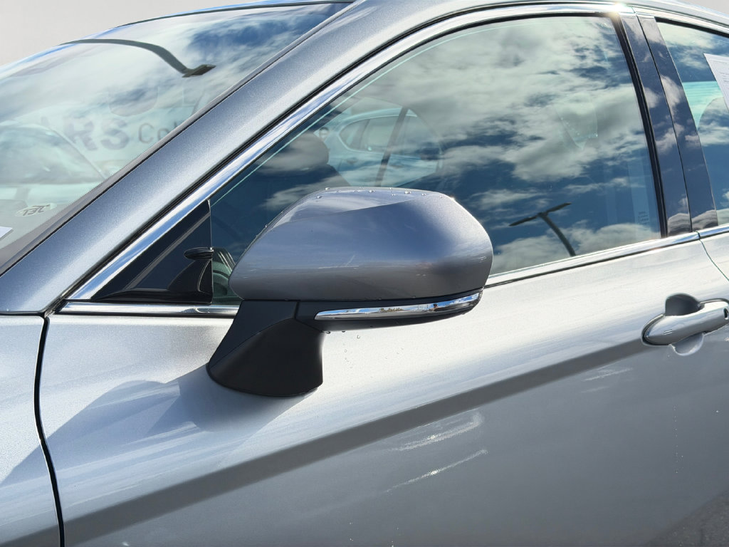 Used 2023 Toyota Camry XSE FWD image 28