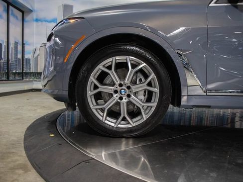 Used 2026 BMW X7 xDrive40i AWD/4WD image 6