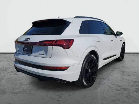 Used 2022 Audi e-tron Chronos w/ Chronos Package image 4