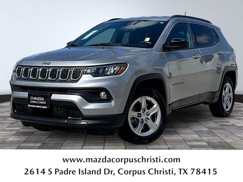 Used 2024 Jeep Compass Latitude AWD/4WD image 1