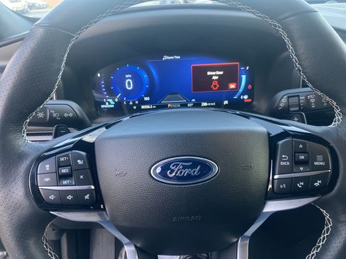 Used 2023 Ford Explorer ST w/ Equipment Group 401A AWD/4WD image 25