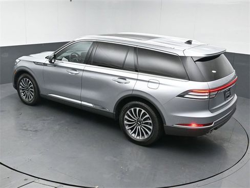 Used 2022 Lincoln Aviator Reserve w/ Equipment Group 201A image 48
