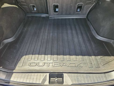 Used 2018 Subaru Outback 2.5i Premium AWD/4WD image 31
