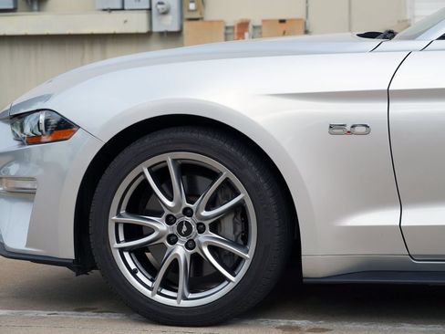 Used 2018 Ford Mustang GT Premium w/ Equipment Group 401A RWD image 23