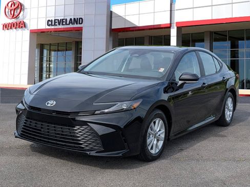 New 2026 Toyota Camry LE FWD image 3