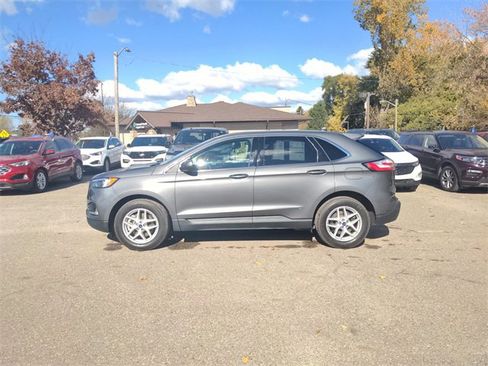 Certified 2022 Ford Edge SEL w/ Convenience Package image 19