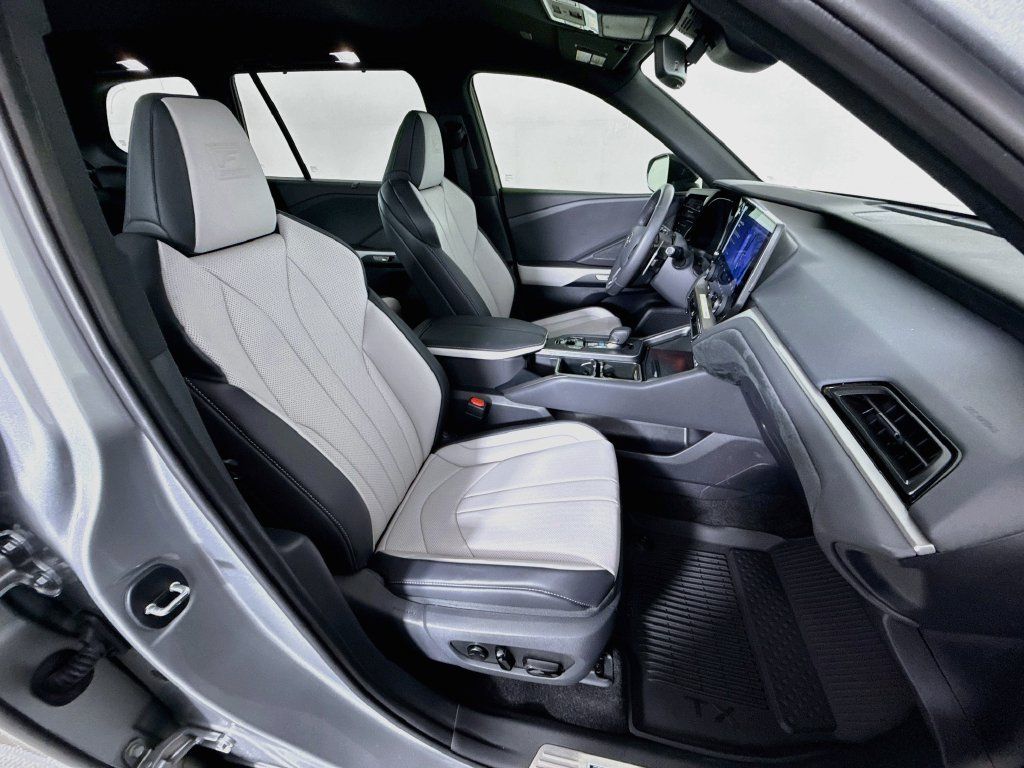Certified 2026 Lexus TX 500h AWD w/ Technology Package image 29