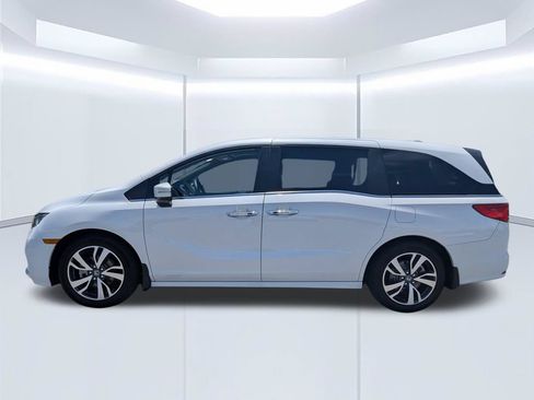 Used 2024 Honda Odyssey Touring image 8