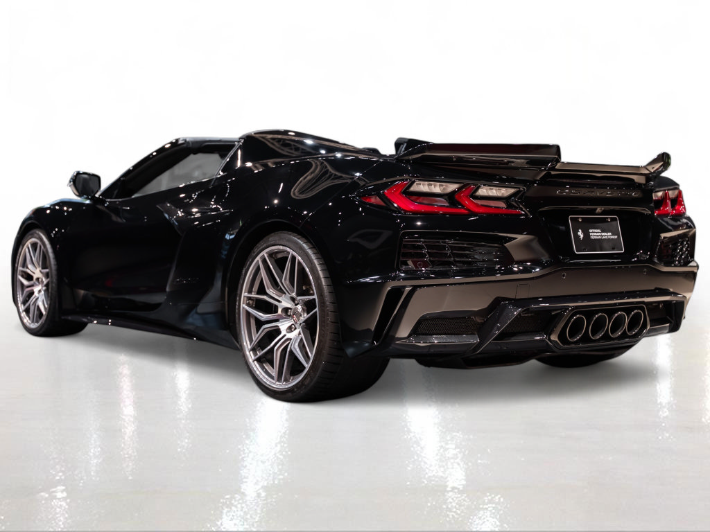 Used 2024 Chevrolet Corvette Z06 w/ Stealth Interior Trim Package RWD image 2