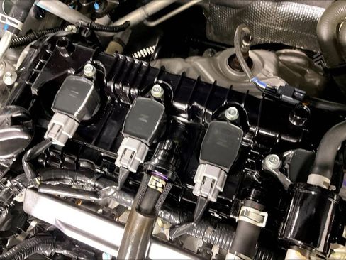 Used 2024 Nissan Kicks SR w/ SR Premium Package FWD image 42