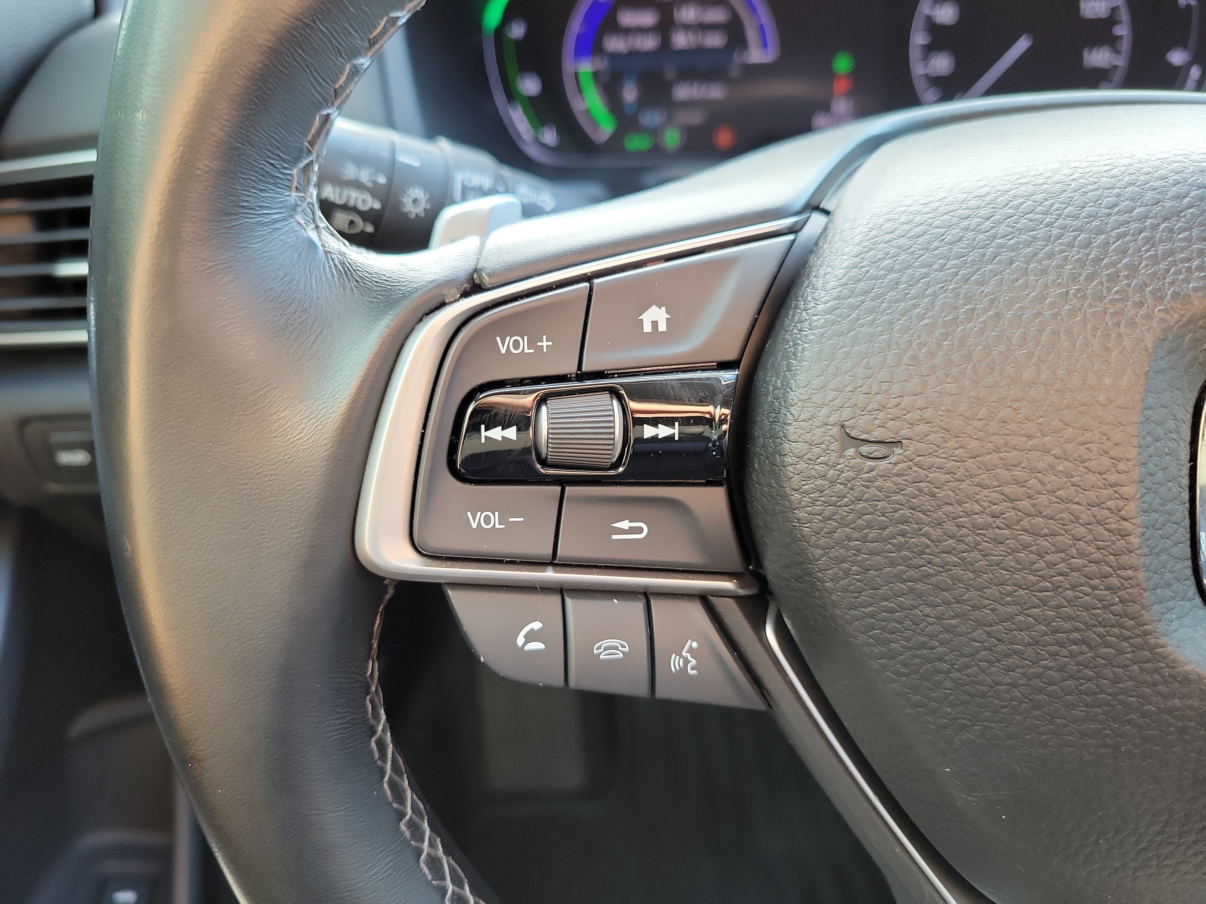 Used 2020 Honda Accord Touring image 27