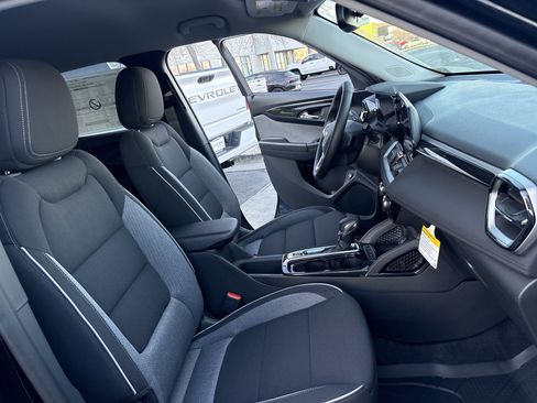 New 2026 Chevrolet TrailBlazer LT w/ Convenience Package AWD/4WD image 27