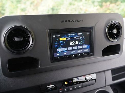 Used 2023 Mercedes-Benz Sprinter 3500 image 37