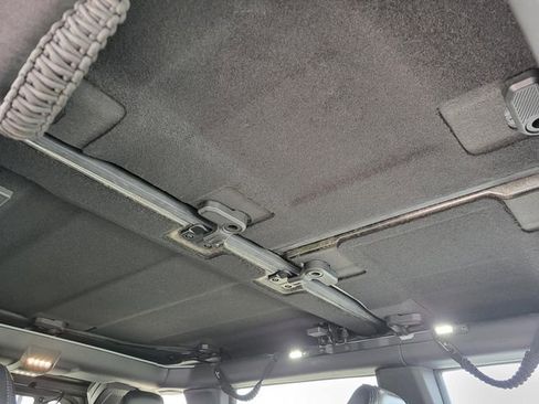 Used 2023 Ford Bronco Wildtrak image 8