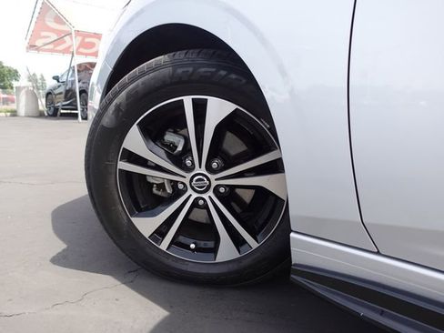 Used 2021 Nissan Sentra SV FWD image 9
