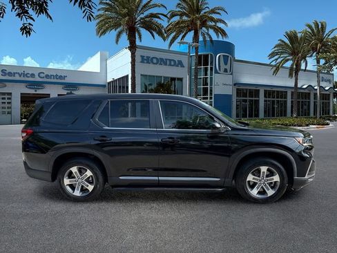 Used 2024 Honda Pilot EX-L image 9