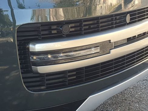 Certified 2023 Land Rover Range Rover SE image 11