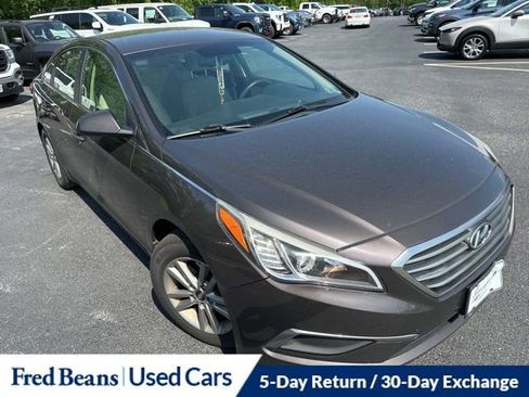 Used 2016 Hyundai Sonata SE FWD image 13