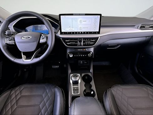Used 2023 Ford Escape Platinum w/ Premium Technology Package AWD/4WD image 7