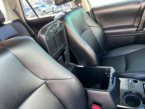 Used 2023 Toyota 4Runner TRD Off-Road Premium image 28