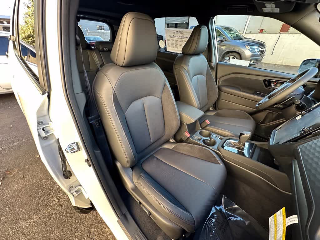 Certified 2026 Subaru Forester Premium AWD/4WD image 15