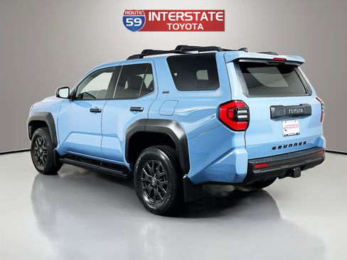 Certified 2025 Toyota 4Runner SR5 AWD/4WD image 5