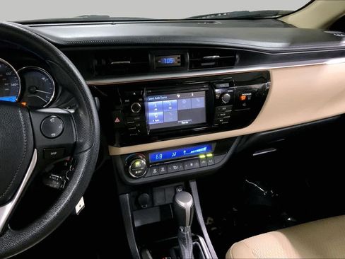 Used 2015 Toyota Corolla LE FWD image 7