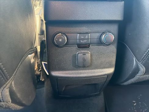 Used 2017 Ford Explorer XLT w/ Equipment Group 202A image 13