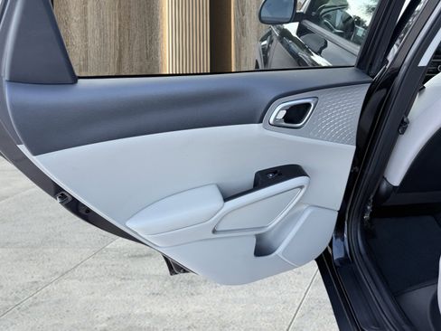 Used 2022 Kia Soul LX w/ Technology Package image 30