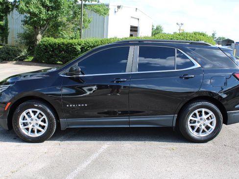 Used 2022 Chevrolet Equinox LT AWD/4WD image 9