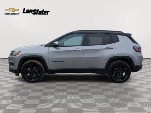 Used 2021 Jeep Compass Altitude w/ Sun and Sound Group image 2
