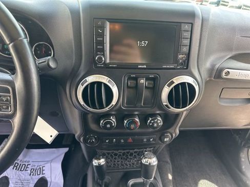 Used 2016 Jeep Wrangler Sahara AWD/4WD image 17