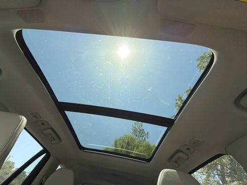 Used 2023 Volvo XC90 B6 Plus image 34