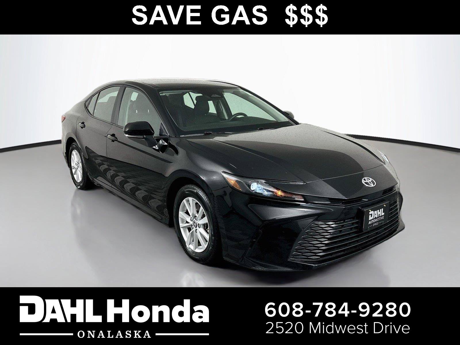 Used 2025 Toyota Camry LE FWD image 1