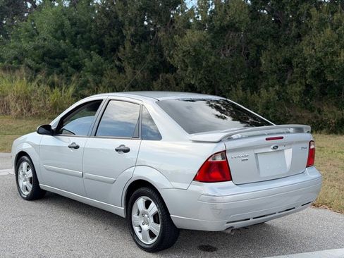 Used 2005 Ford Focus S image 3