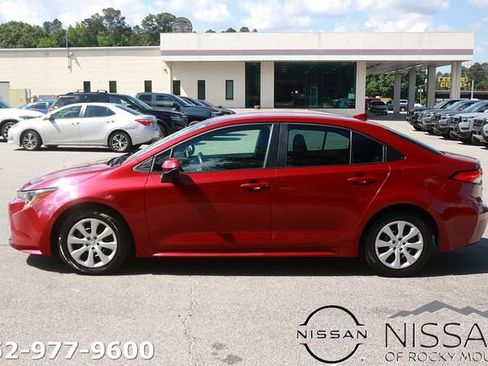 Used 2024 Toyota Corolla LE FWD image 4