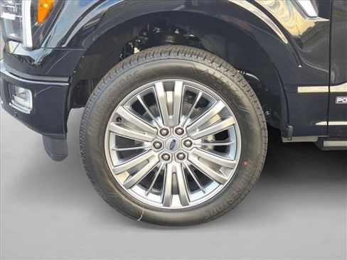 New 2026 Ford F150 Platinum w/ Equipment Group 703A Plus AWD/4WD image 9